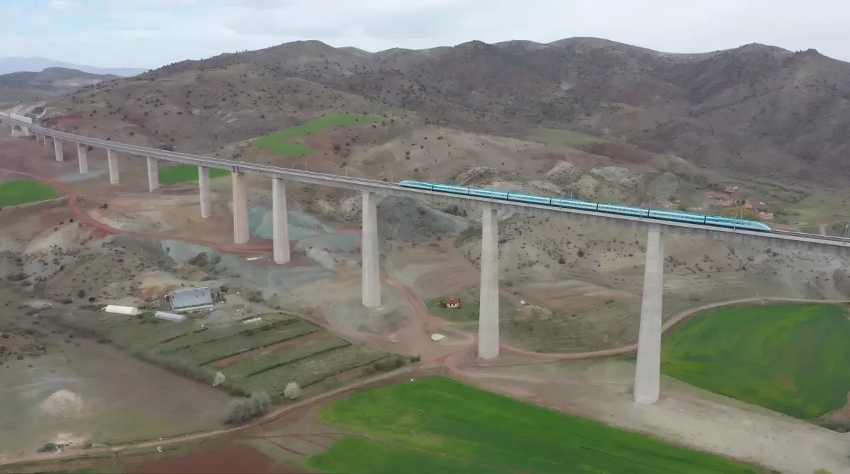 Öğretmenlere Yüzde 50 Tren Bileti İndirimi