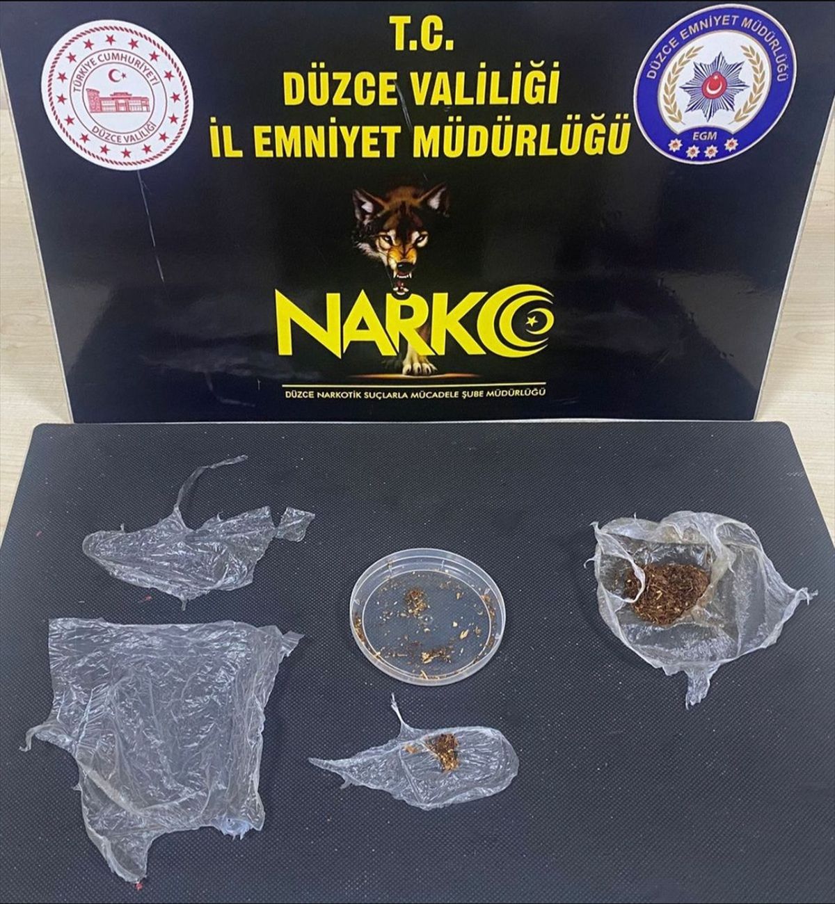 Düzce\'de Uyuşturucu Operasyonu: 2 Tutuklama