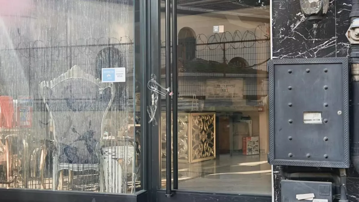 Fatih\'te Aile Zehirlenmesi: 4 Ölü