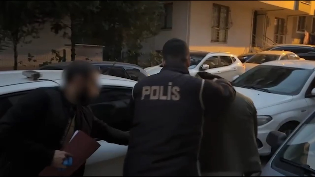 DEAŞ Şüphelilerine Para Transferi Operasyonu