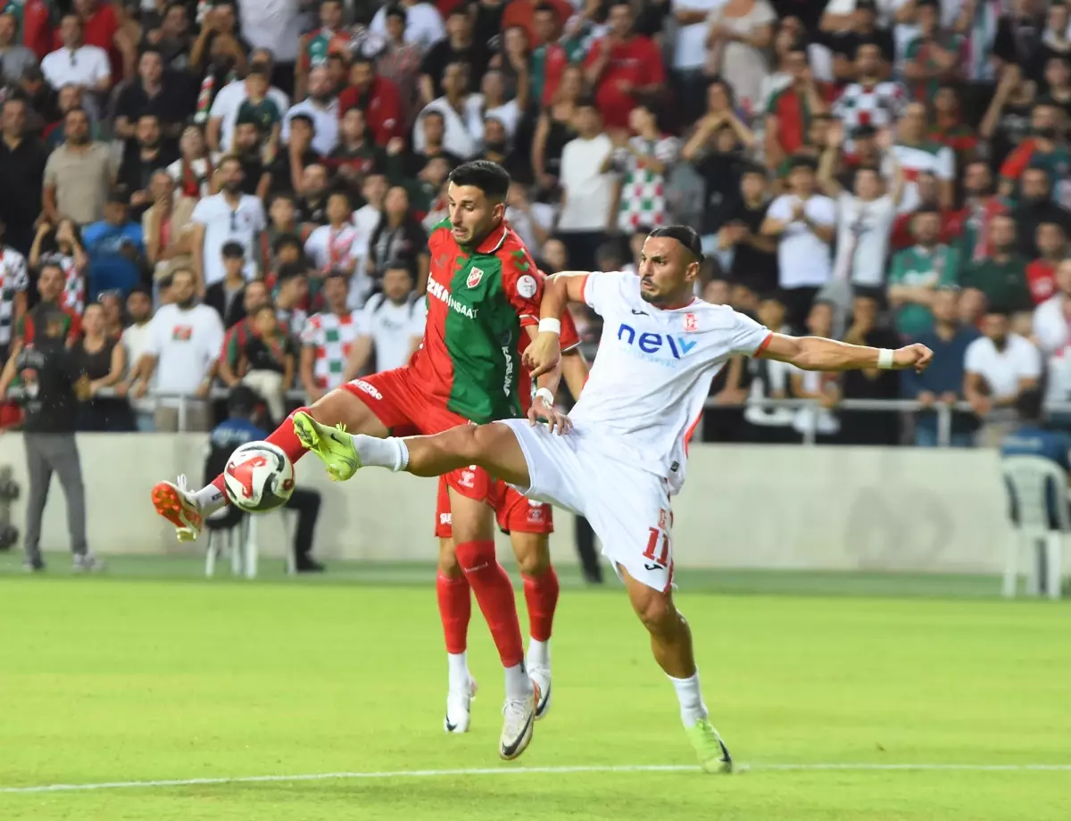 Karşıyaka\'nın Yıldızı Onur İnan Sakattan Dönemedi