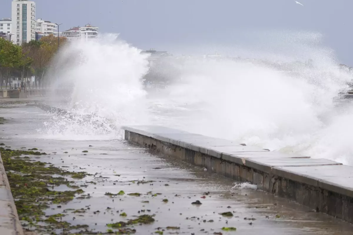 Marmara\'da fırtına alarmı! BUDO seferleri iptal edildi