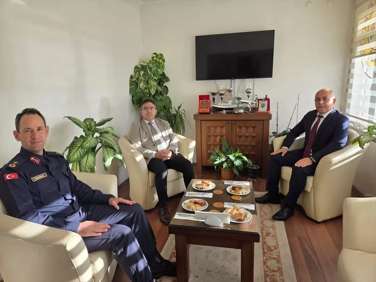 Marmaris Kaymakamı Orman İşletme Müdürlüğü\'nü Ziyaret Etti