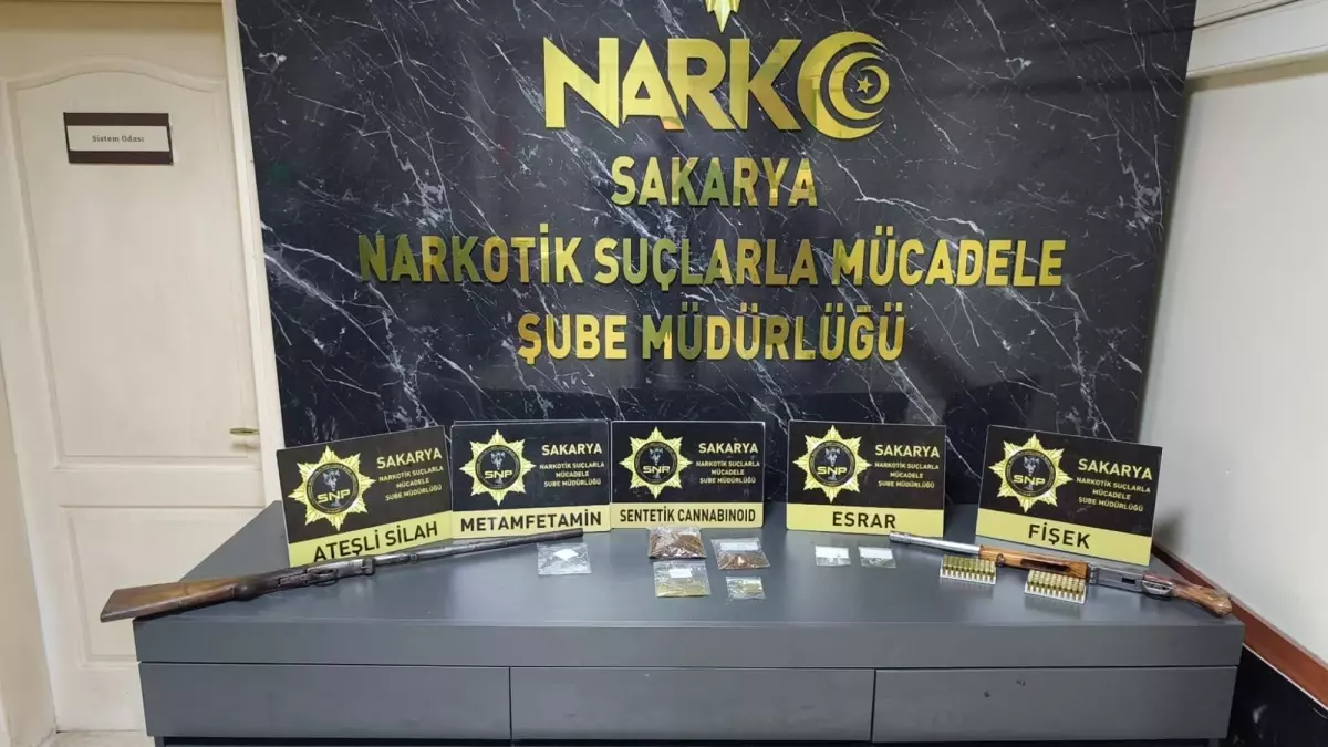 Sakarya\'da Uyuşturucu Operasyonu: 16 Gözaltı