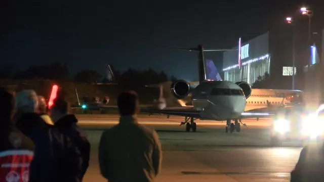 Şehit pilot Hasan Bahar'ın naaşı Türkiye'ye getirildi Şehit pilot Hasan Bahar'ın naaşı Türkiye'ye getirildi