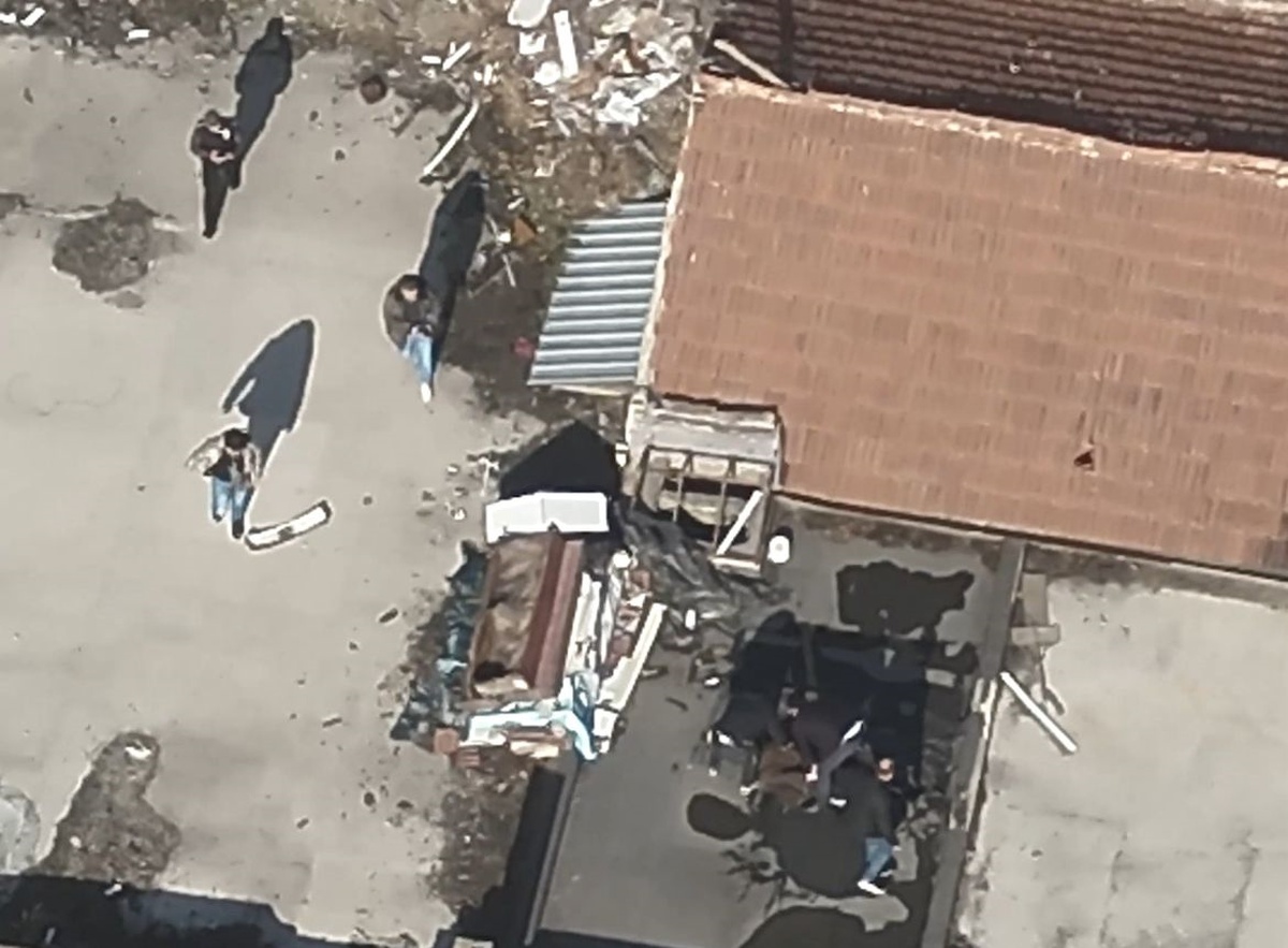 Babasını Bıçaklayarak Öldüren Genç Yakalandı