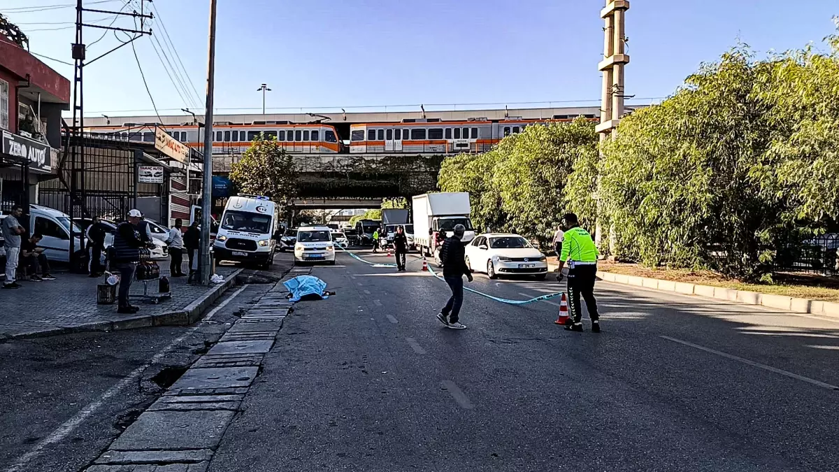 Adana\'da Trafik Kazası: 70 Yaşındaki Adam Hayatını Kaybetti