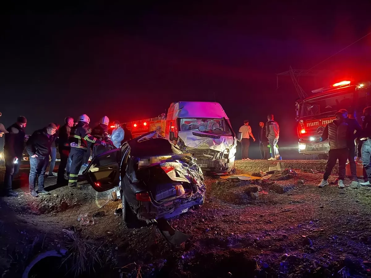 Diyarbakır\'da Zincirleme Kaza: 3 Ölü, 7 Yaralı