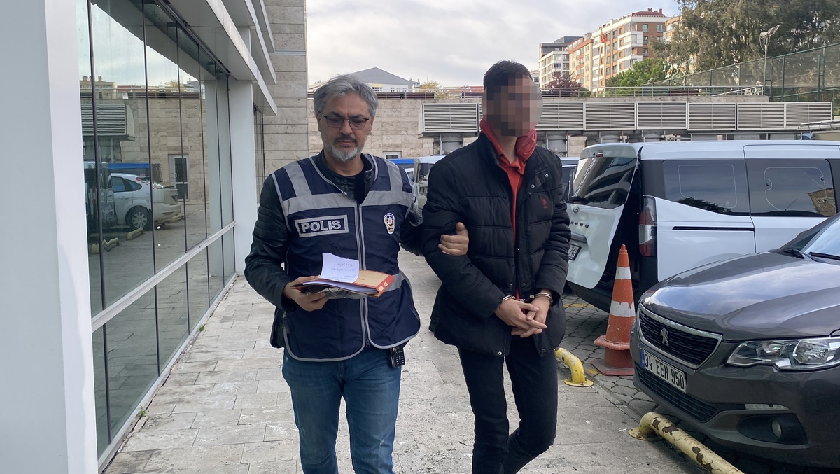 Samsun\'da Husumet Kavgası: Otomobile Kurşun Sıkıldı