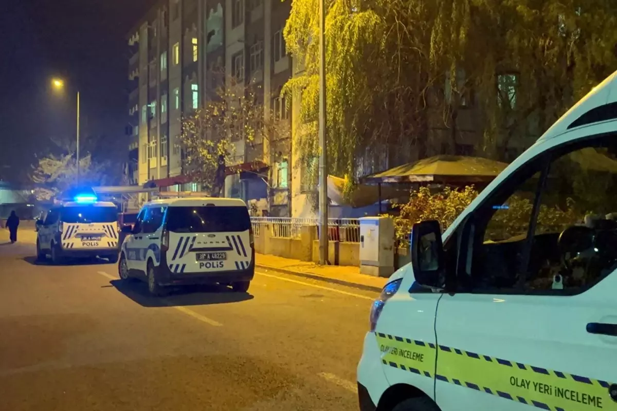 Kayseri'de Abla Kardeş Aynı Pencereden Atlama Olayı