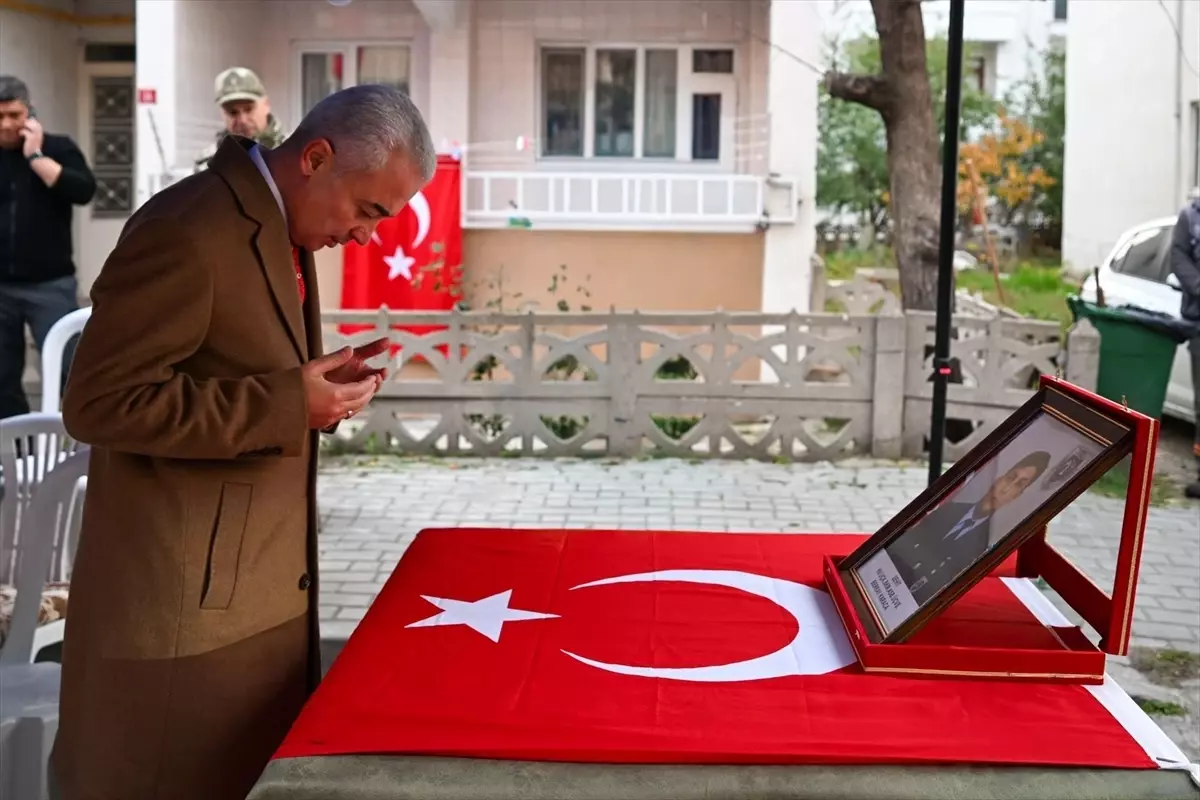 Kırklareli Valisi Turan, şehit Berkay Karaca\'nın ailesini ziyaret etti