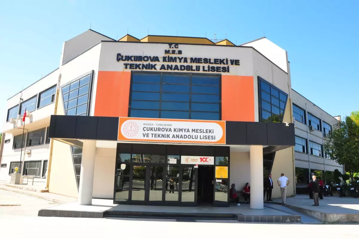 Öğrencilerden Ekonomik Katkı: 600 Bin TL Ciro