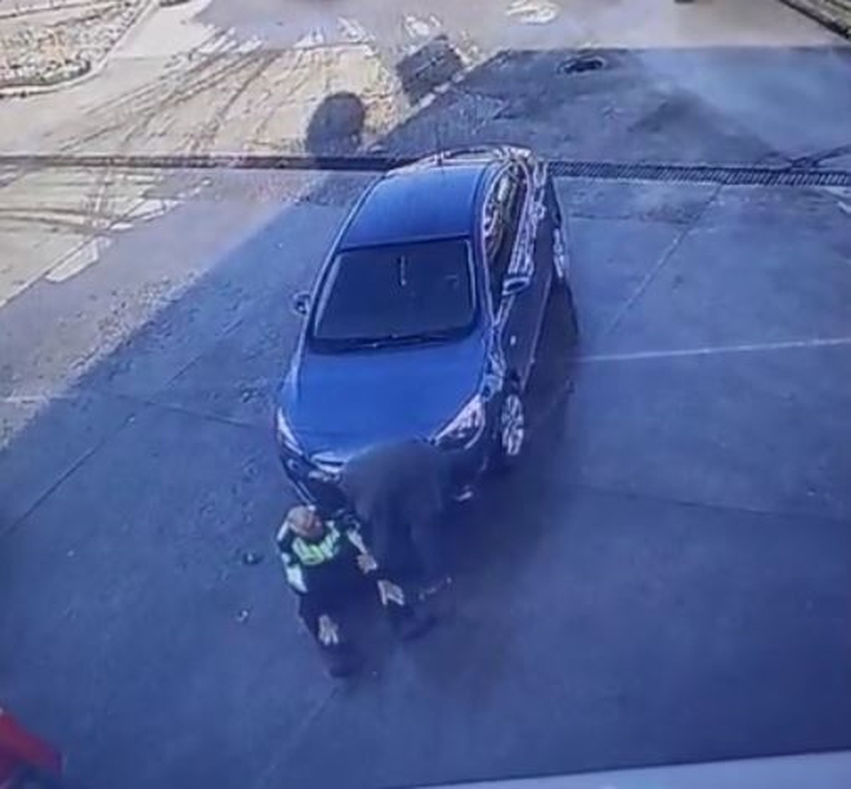 Samsun\'da Trafik Polisine Araç Çarptı