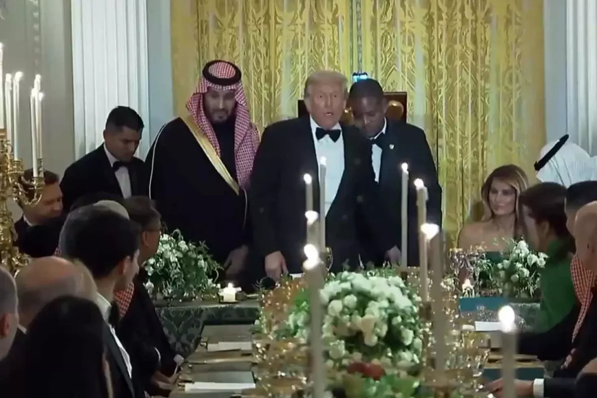 Ronaldo\'nun sevgilisinin elbisesi Beyaz Saray\'daki yemeğe damga vurdu