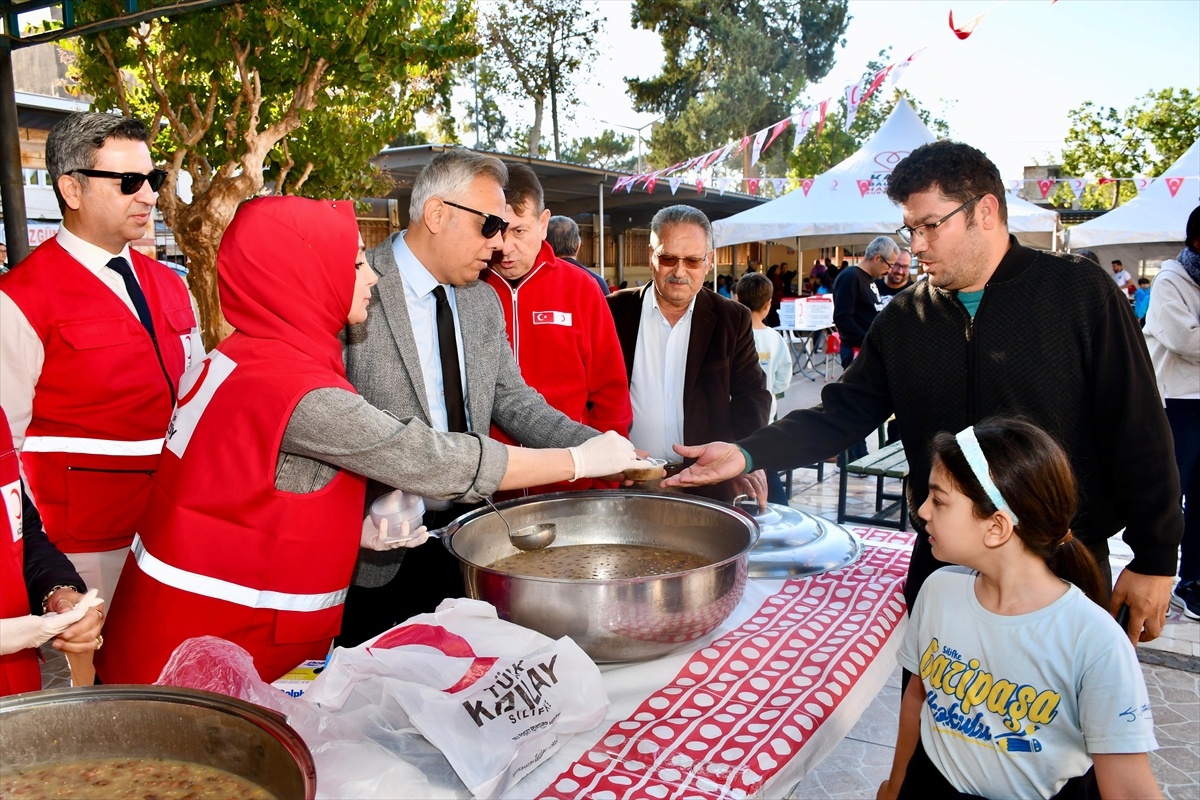 Silifke\'de Veliler Kan Bağışında Bulundu