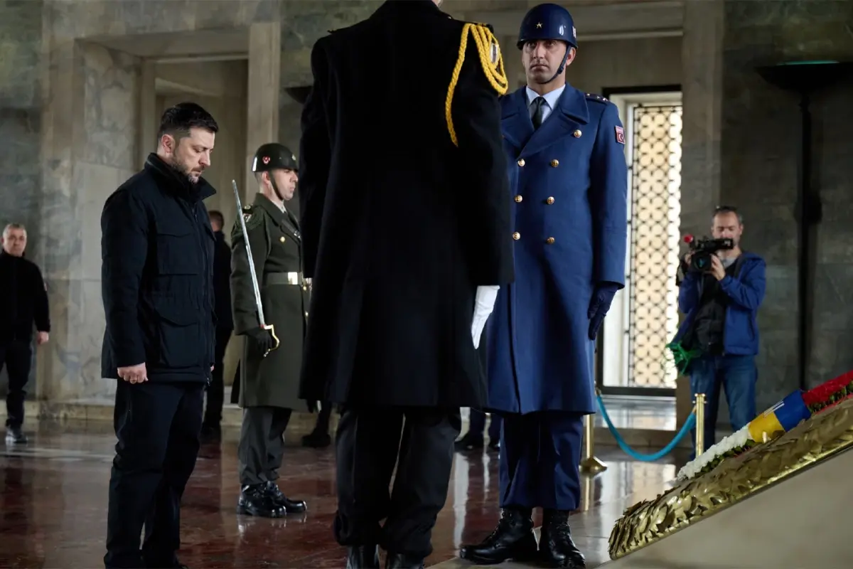 Zelenskiy Ankara\'da! İlk durağı Anıtkabir oldu