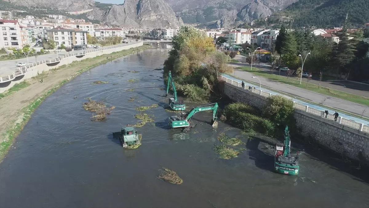 Yeşilırmak\'ta Temizlik Seferberliği