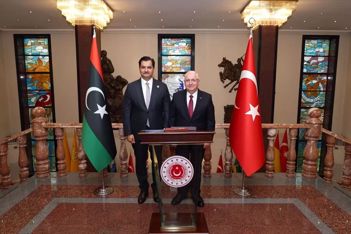 Yaşar Güler, Hafter\'i Kabul Etti