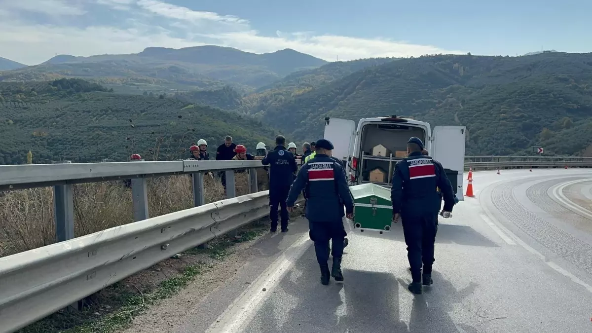 İznik\'te Kamyon Kazası: 2 Ölü