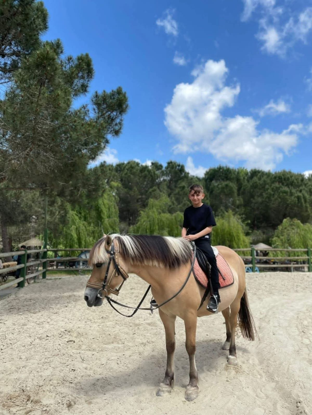 Esenyurt'ta Ruhsatsız Tavuk Dönerciye 42 Bin Lira Ceza Esenyurt'ta Ruhsatsız Tavuk Dönerciye 42 Bin Lira Ceza