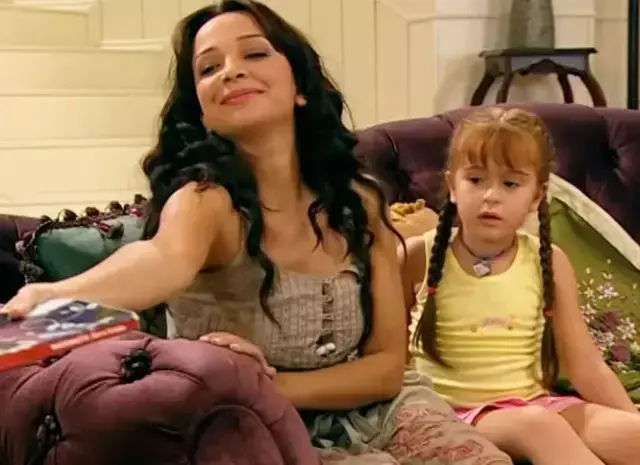 Evrim Akın'a eski rol arkadaşın Zeynep Gülmez'den gönderme