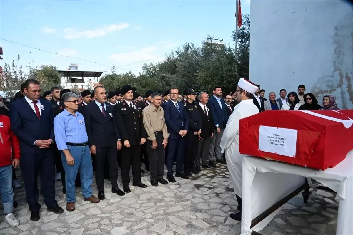 Jandarma Astsubay Mustafa Yılmaz, Son Yolculuğuna Uğurlandı