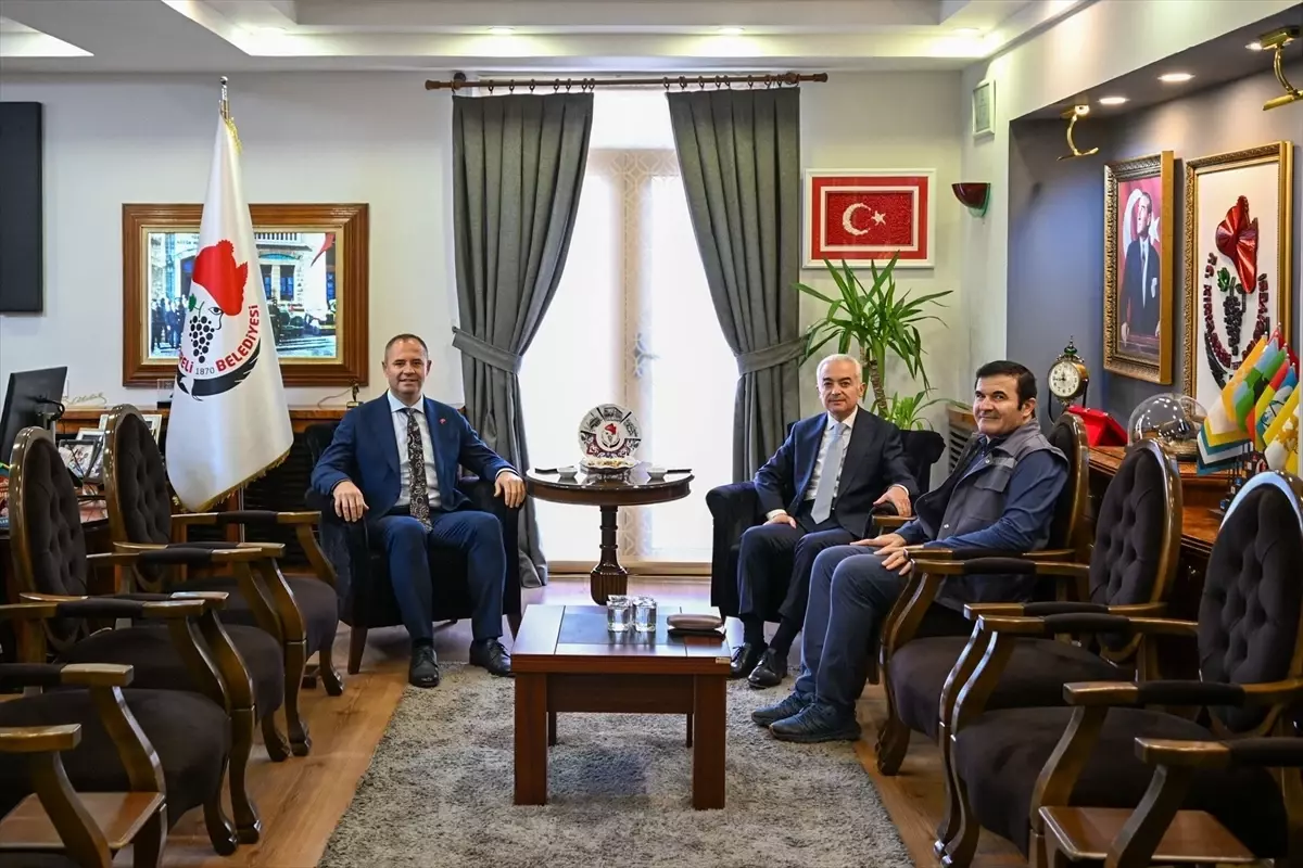 Vali Turan\'dan Başkan Bulut\'a Ziyaret