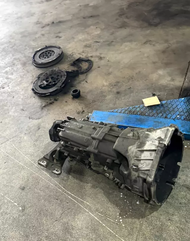 Yıkamaya bırakılan aracı hurdaya çevirdi, 3 yıl ceza aldı Yıkamaya bırakılan aracı hurdaya çevirdi, 3 yıl ceza aldı