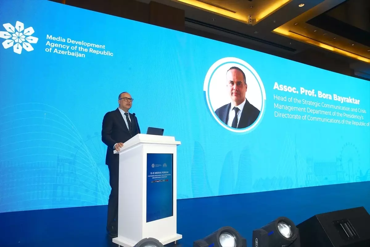 Azerbaycan\'da D8 Medya Forumu düzenlendi