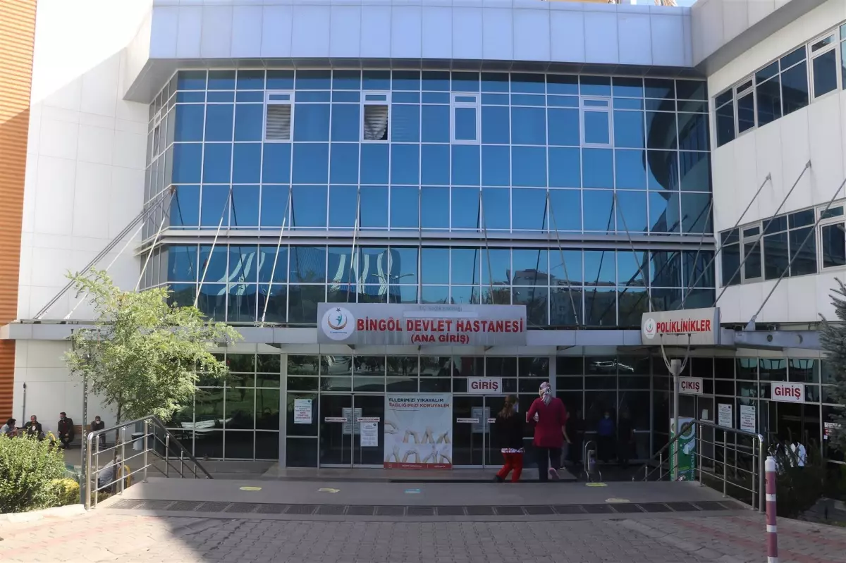 Bingöl\'de İşçi Çatıdan Düştü, Hayatını Kaybetti