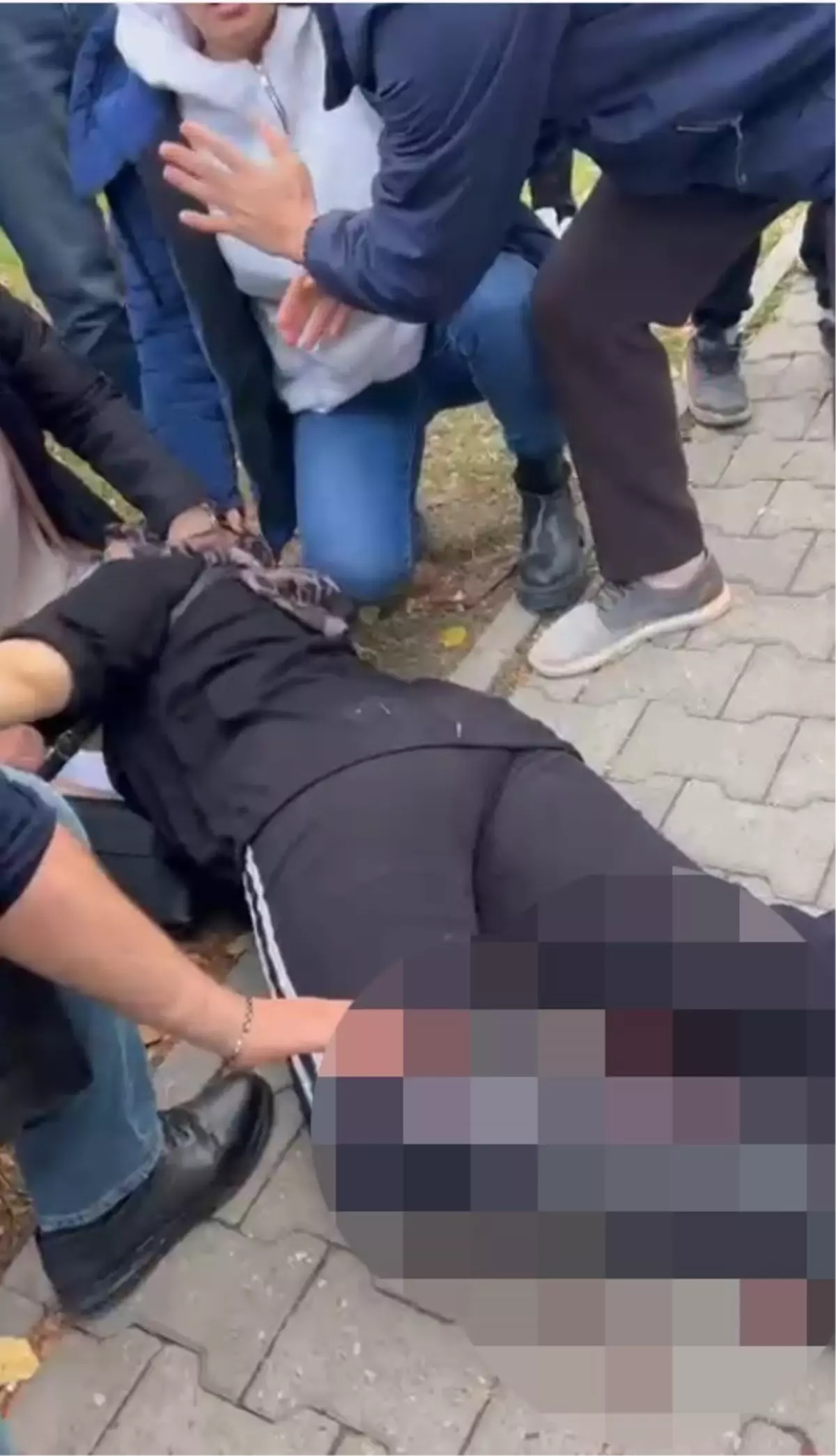 Muş\'ta eski eş dehşeti: Pompalı tüfekle vurulan kadın yaralandı