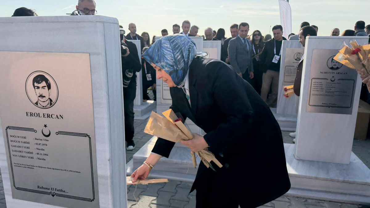 Ankara\'da öğretmenler fidan dikti