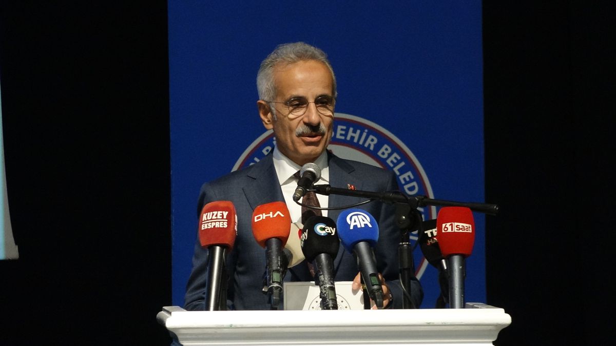 Gençlik Meclisi Konferansı\'nda Uraloğlu\'nun Mesajları