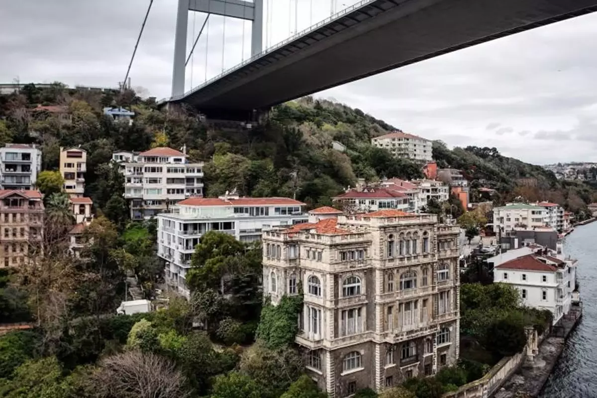 Zeki Paşa Yalısı Satışta