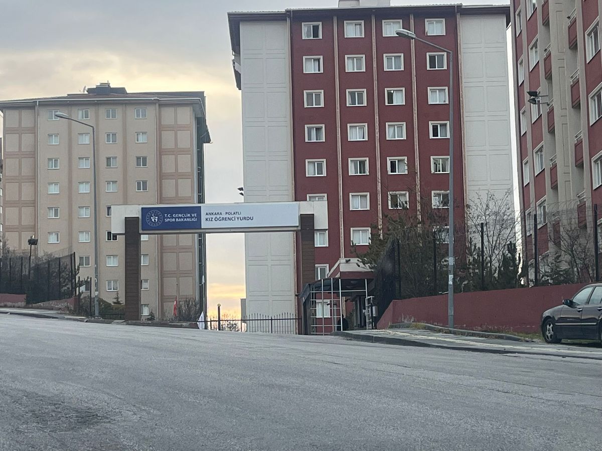 Polatlı\'da Üniversite Öğrencisi Düşerek Yaralandı