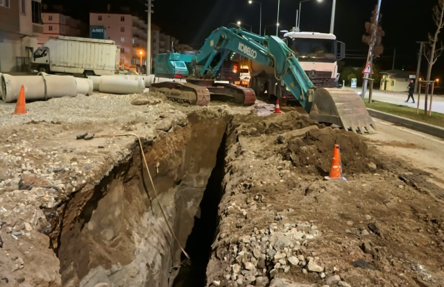 ayni-yolda-yarim-saatte-iki-kaza-yarali-19282201_5965_m Aynı yolda yarım saatte iki kaza! Yaralı sürücünün ilk sözü herkesi şaşırttı