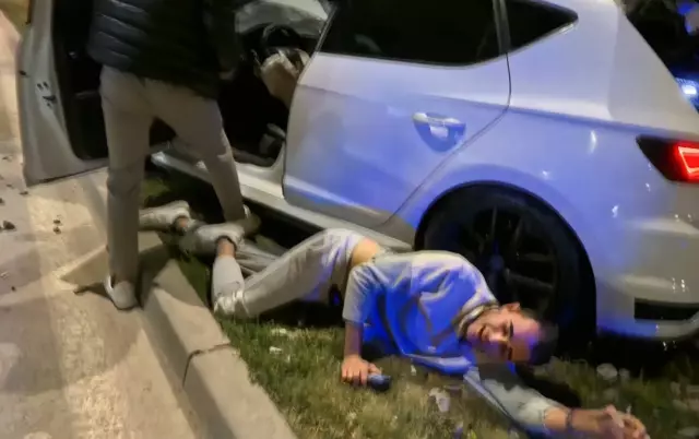 ayni-yolda-yarim-saatte-iki-kaza-yarali-19282201_7624_m Aynı yolda yarım saatte iki kaza! Yaralı sürücünün ilk sözü herkesi şaşırttı