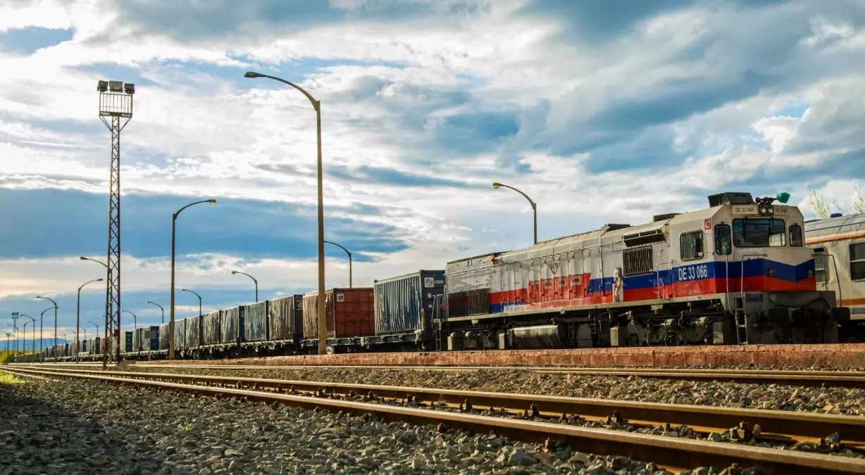 Demir Yolu İltisak Hattı Hedefi