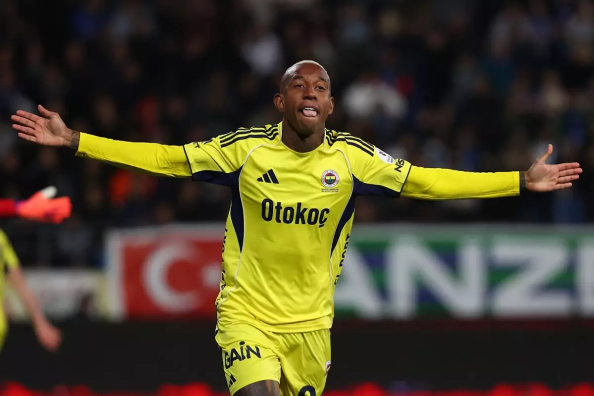 Kanarya\'ya 11 dakika yetti! Fenerbahçe\'den Rize\'de tarihi geri dönüş