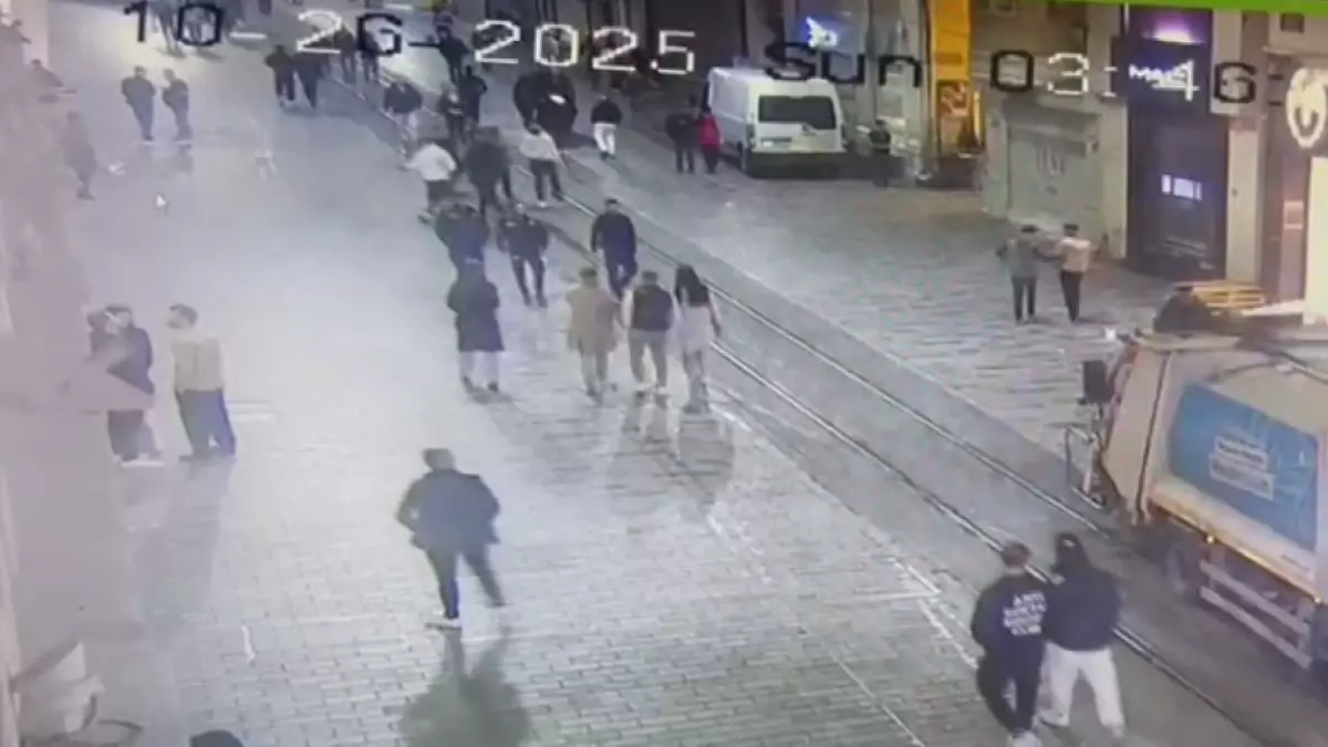 Taksim\'de Cep Telefonu Hırsızlığı