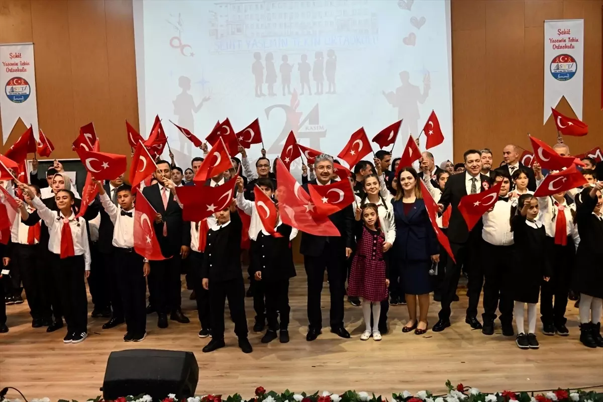 Adana, Mersin, Hatay ve Osmaniye\'de Öğretmenler Günü kutlandı