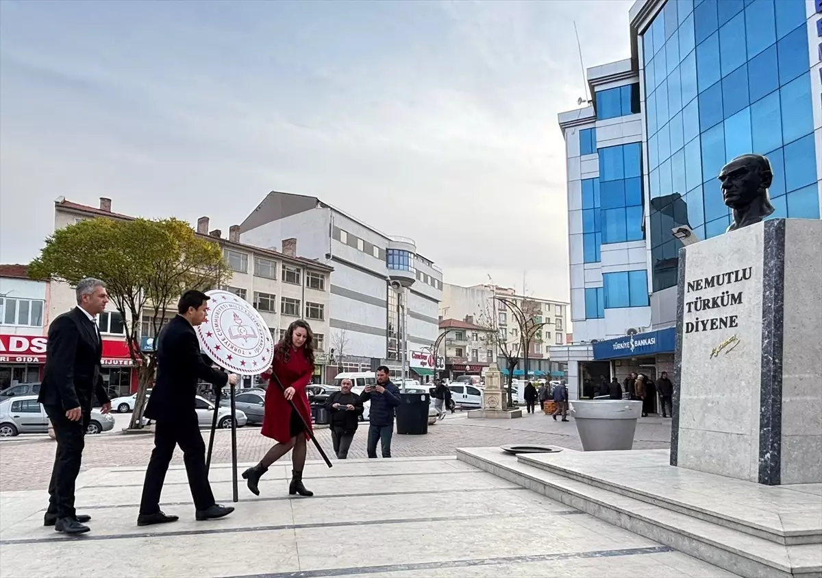 Çorum\'da 24 Kasım Öğretmenler Günü kutlandı