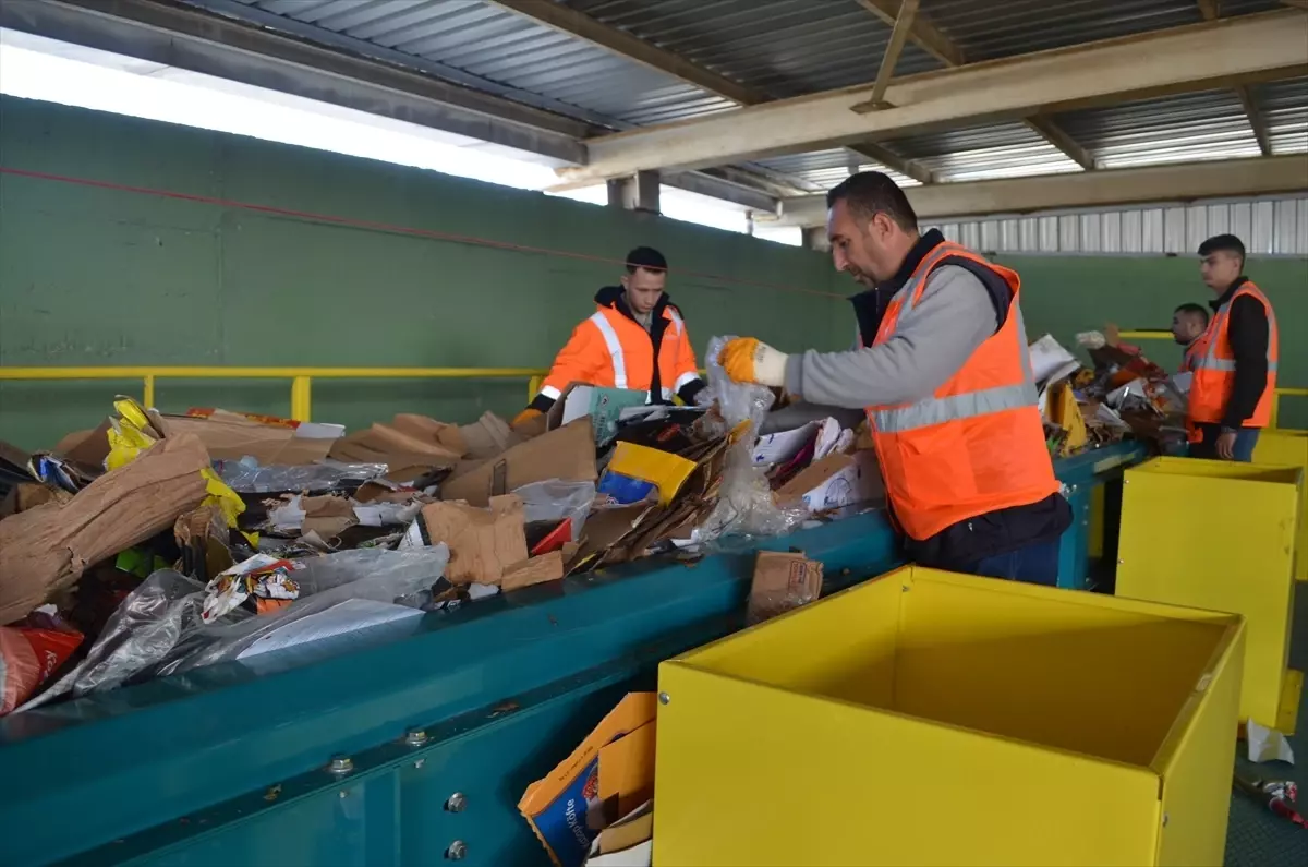 Darıca\'da Geri Dönüşüm Tesisi Açıldı