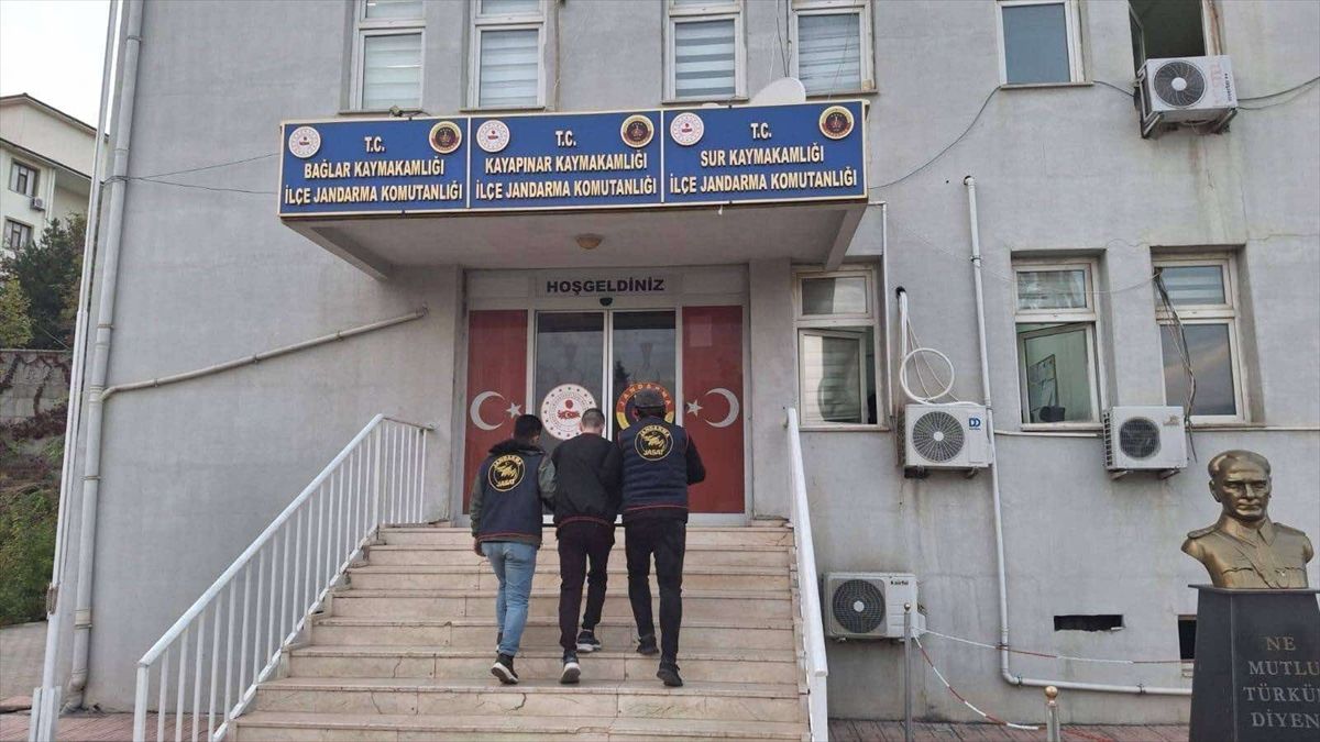 Diyarbakır\'da 94 Suçlu Yakalandı
