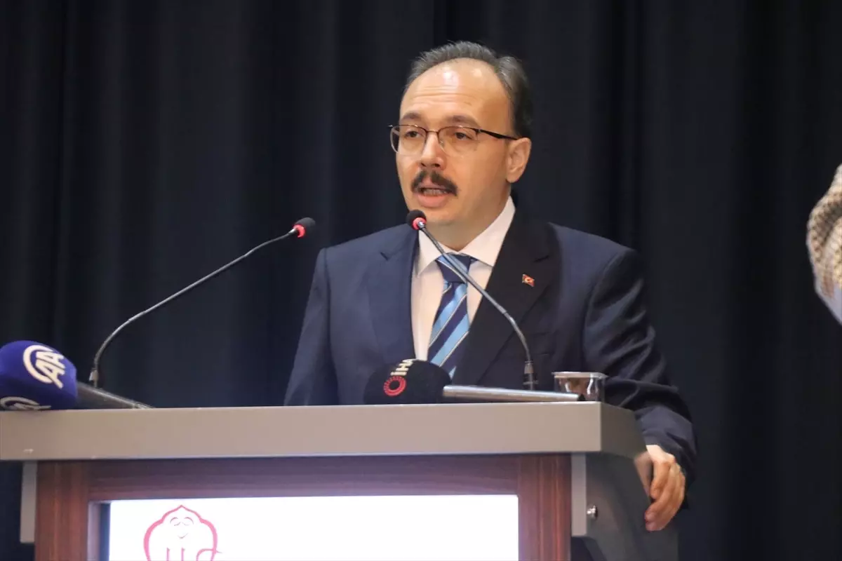 Diyarbakır, Siirt ve Mardin\'de "24 Kasım Öğretmenler Günü" kutlandı