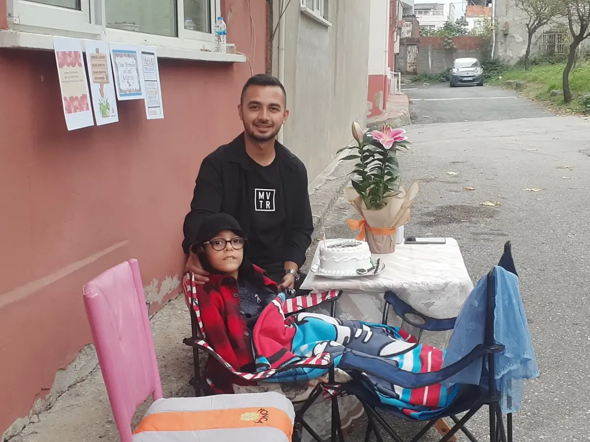 Asrın\'dan Öğretmenine Duygusal Sürpriz