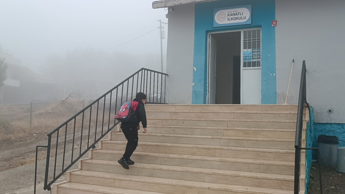 Öğrencilerden Duygusal Öğretmenler Günü Sürprizi