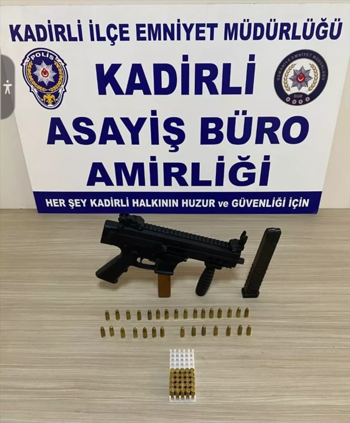 Kadirli\'de 19 Şüpheli Gözaltına Alındı