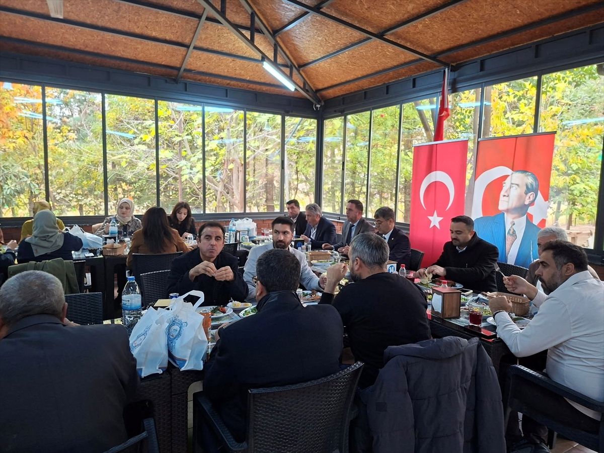 Öğretmenler Günü\'nde Keban\'da Kutlama