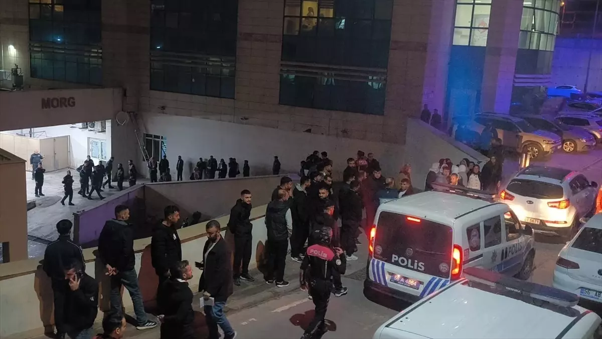 Siirt\'te Trafik Kazası: 1 Ölü, 1 Yaralı